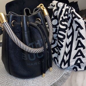 Marc Jacobs The Leather Bucket Bag